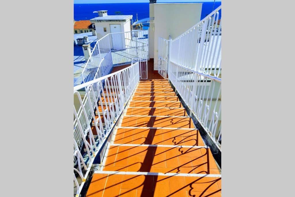 Attico Sul Mare A Sanremo Apartment Ngoại thất bức ảnh